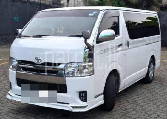 Toyota Grand Hiace 2007 - பயன்படுத்தப்பட்டது வேன் sale in Sri Lanka - patpat.lk