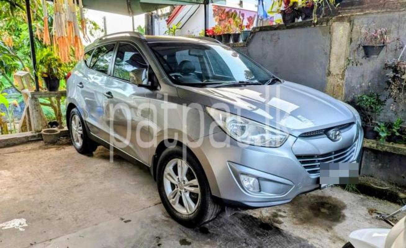 Hyundai Tucson 2013 -  SUV sale in Sri Lanka - patpat.lk