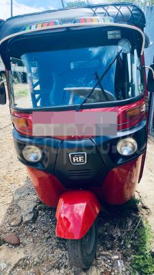 Bajaj Three Wheel 2017 - பயன்படுத்தப்பட்டது முச்சக்கர வண்டி sale in Sri Lanka - patpat.lk