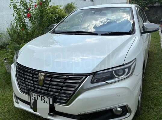 Toyota Premio 2019