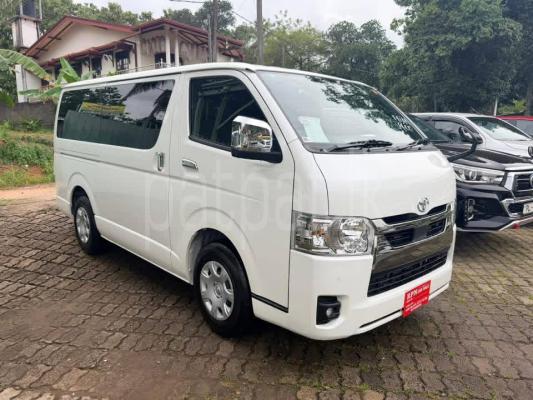 Toyota Hiace 2025 - අලුත් වෑන් රථය sale in Sri Lanka - patpat.lk