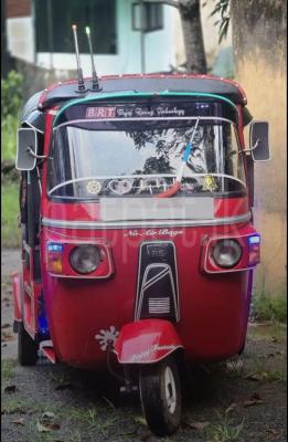 Bajaj 4 stroke 2011 - Used Three wheeler sale in Sri Lanka - patpat.lk