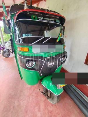 Bajaj Three Wheel 2014 - பயன்படுத்தப்பட்டது முச்சக்கர வண்டி sale in Sri Lanka - patpat.lk