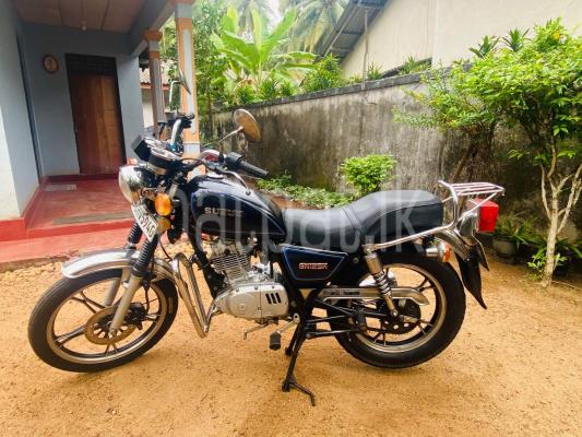 Suzuki GN 125 2017