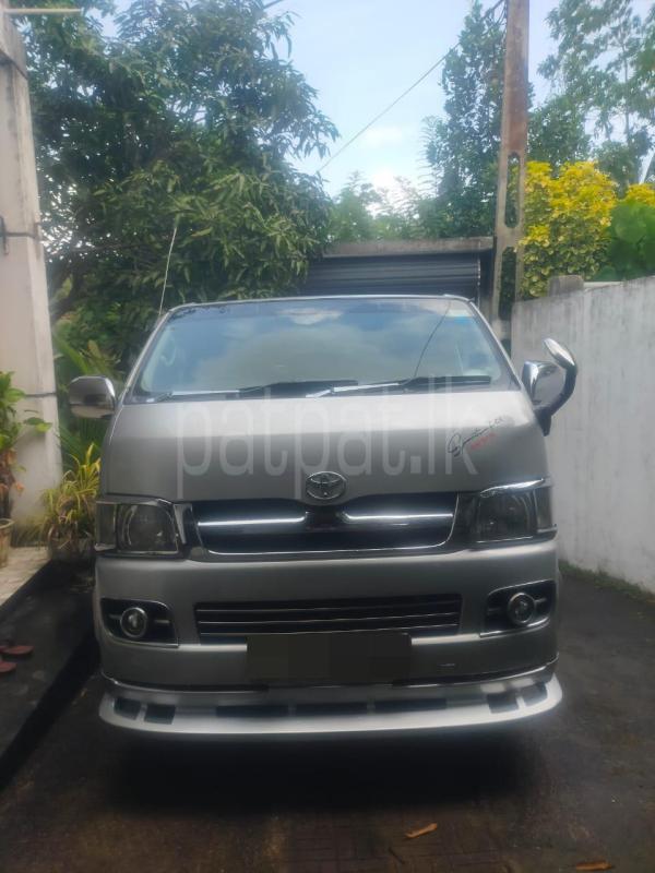 Toyota Hiace 2018 -  වෑන් රථය sale in Sri Lanka - patpat.lk