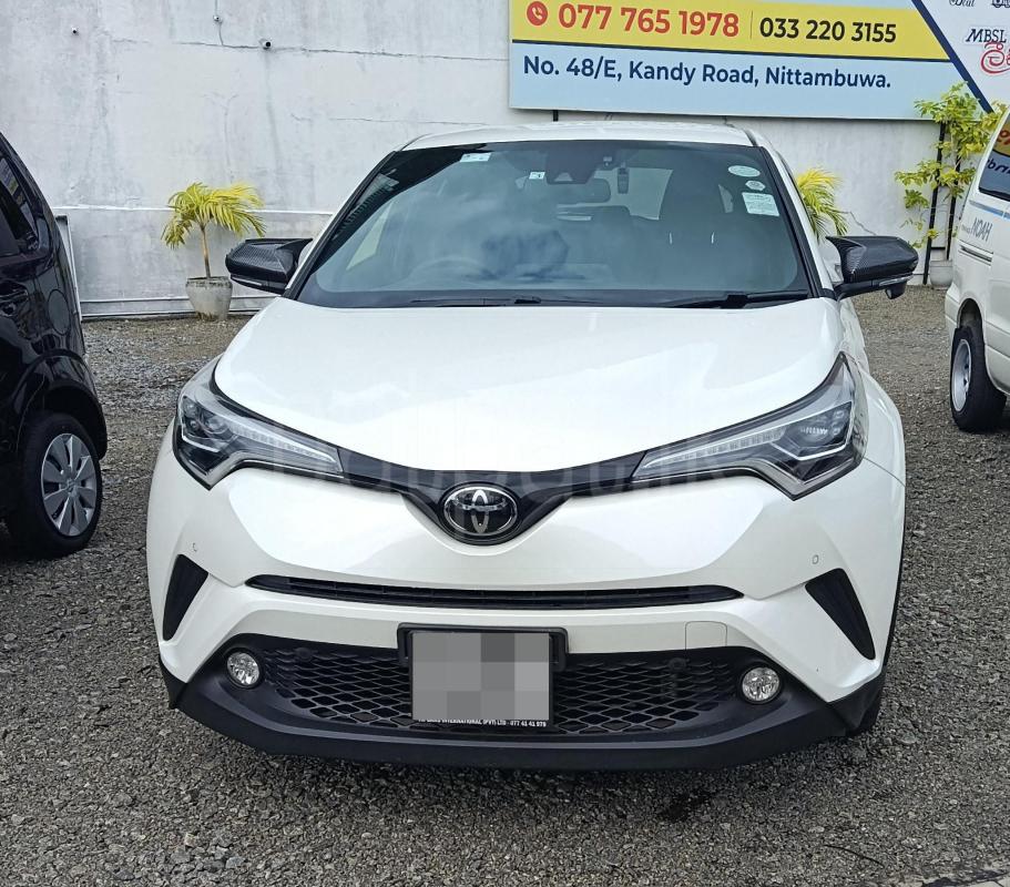 Toyota CHR 2023 -  SUV sale in Sri Lanka - patpat.lk