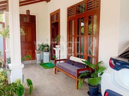 House for Sale in Kiriwattuduwa