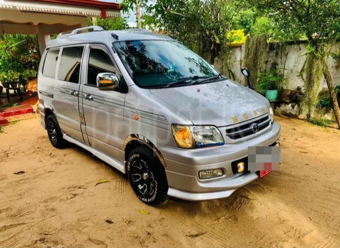 Toyota Noah 2006 -  Van sale in Sri Lanka - patpat.lk