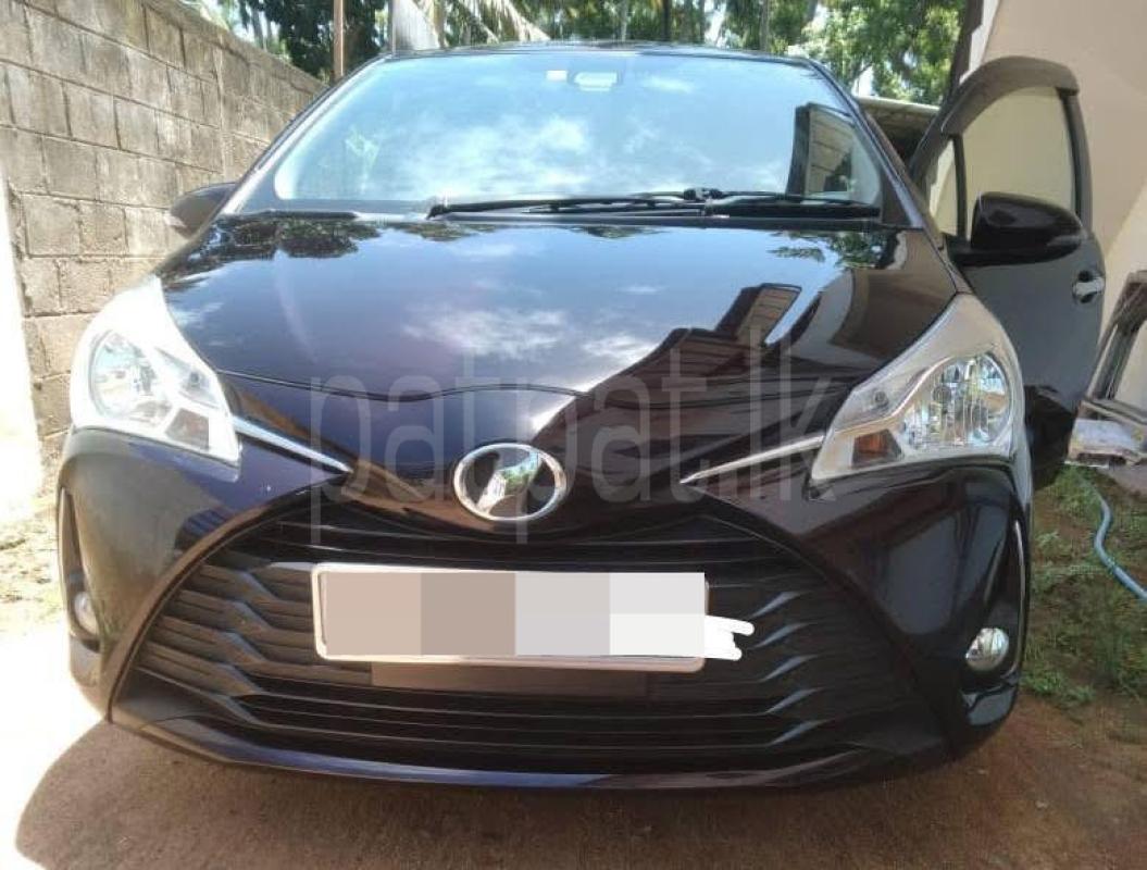 Toyota Vitz 2018 -  கார் sale in Sri Lanka - patpat.lk
