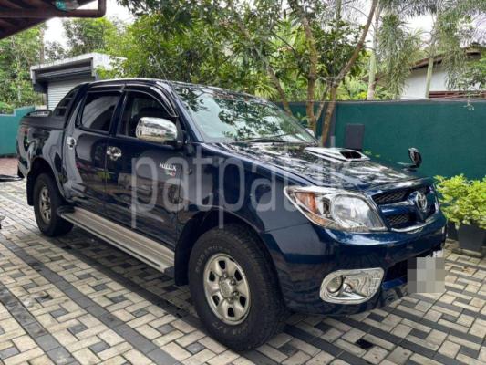 Toyota Hilux 2007 - பயன்படுத்தப்பட்டது சரக்கு போக்குவரத்து sale in Sri Lanka - patpat.lk