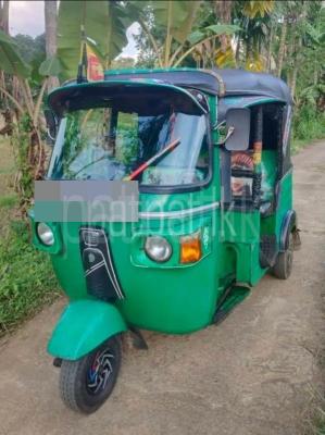 Bajaj Three Wheel 2012