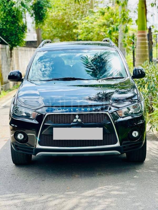 Mitsubishi Outlander 2011 -  SUV sale in Sri Lanka - patpat.lk