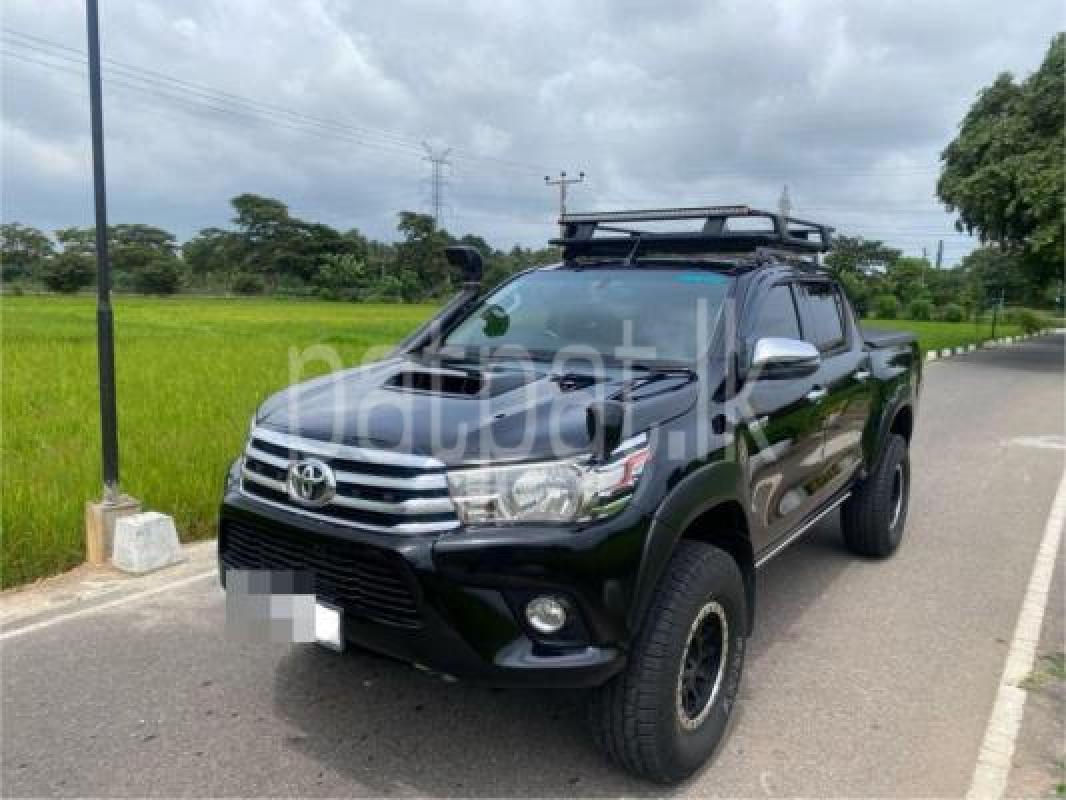 Toyota Hilux 2016 -  சரக்கு போக்குவரத்து sale in Sri Lanka - patpat.lk