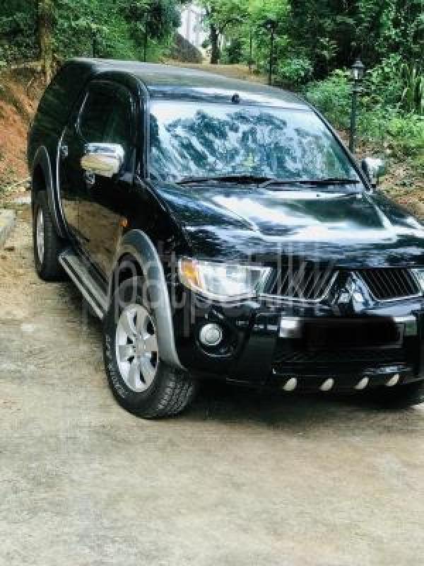 Mitsubishi L200 2007 - பயன்படுத்தப்பட்டது SUV sale in Sri Lanka - patpat.lk