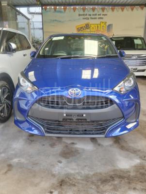 Toyota Yaris 2024 -  කාර් sale in Sri Lanka - patpat.lk