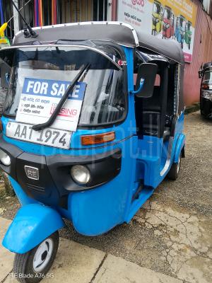 Bajaj Three Wheel 2014 - பயன்படுத்தப்பட்டது முச்சக்கர வண்டி sale in Sri Lanka - patpat.lk