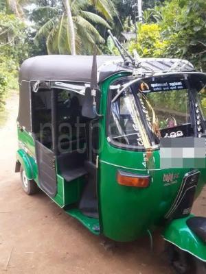 Bajaj Three Wheel 2005