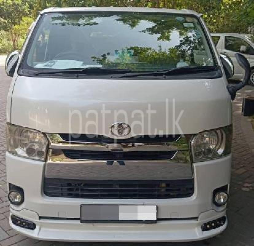 Toyota Hiace 2014 - භාවිතා කරන ලද වෑන් රථය sale in Sri Lanka - patpat.lk