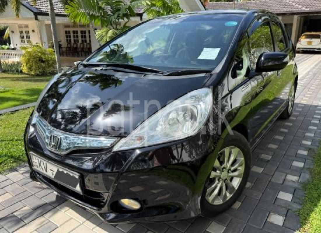 Honda Fit 2012 - பயன்படுத்தப்பட்டது கார் sale in Sri Lanka - patpat.lk