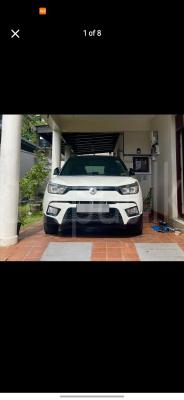 SsangYong Tivoli 2015 - Used SUV sale in Sri Lanka - patpat.lk