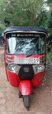 Bajaj Three Wheel 2018