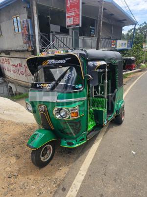 Bajaj 4 stroke 2013 - භාවිතා කරන ලද ත්‍රිරෝද රථය sale in Sri Lanka - patpat.lk
