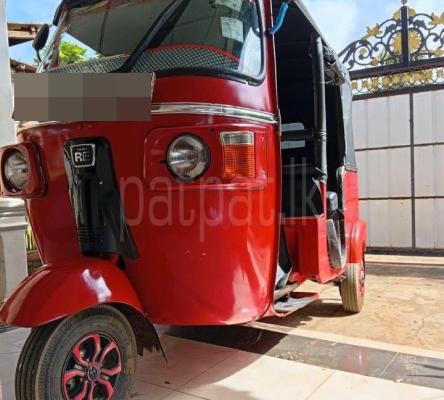 Bajaj 4 stroke 2012 - பயன்படுத்தப்பட்டது முச்சக்கர வண்டி sale in Sri Lanka - patpat.lk