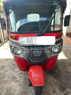Bajaj Three Wheel 2019
