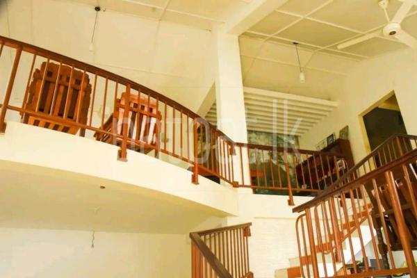 premium-listing-image