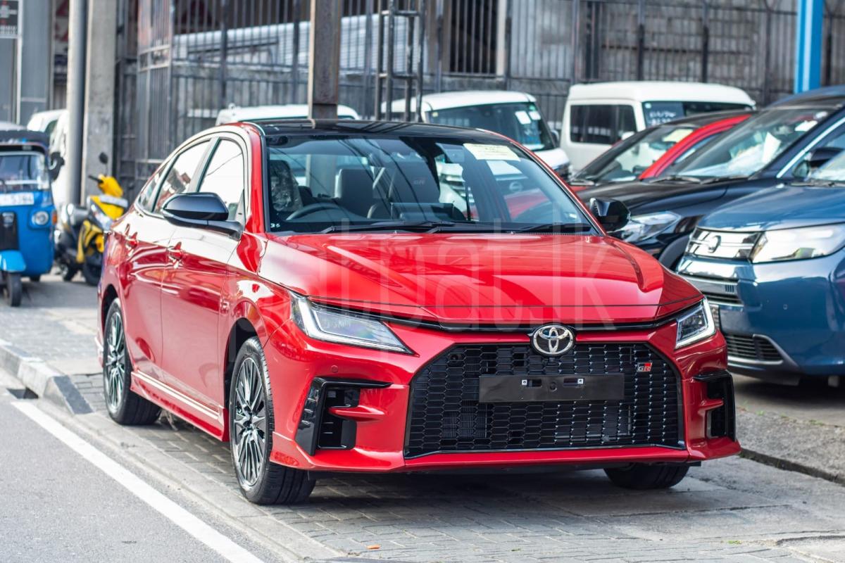 Toyota Yaris 2025 -  කාර් sale in Sri Lanka - patpat.lk