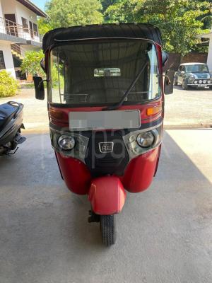 Bajaj 4 stroke 2015 - பயன்படுத்தப்பட்டது முச்சக்கர வண்டி sale in Sri Lanka - patpat.lk