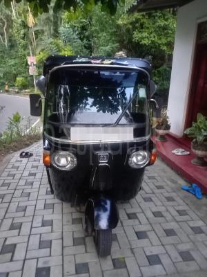 Bajaj 4 stroke 2013 - Used Three wheeler sale in Sri Lanka - patpat.lk