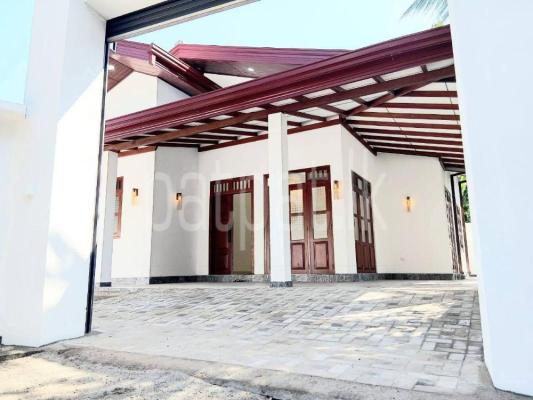 House for Sale in Udugampola