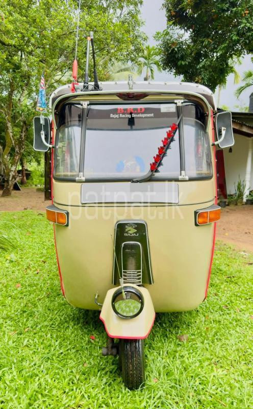 Bajaj 2 stroke 2006 -  Three wheeler sale in Sri Lanka - patpat.lk