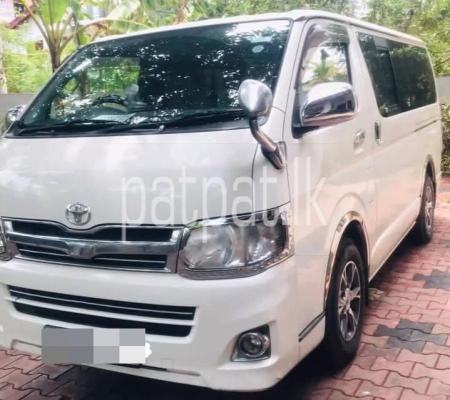 Toyota Hiace 2013