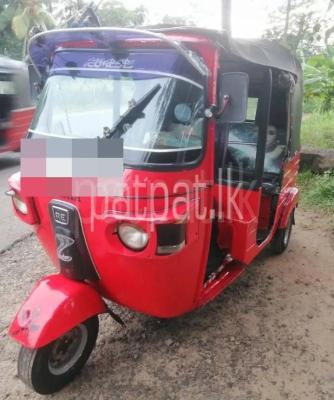 Bajaj Three Wheel 2009