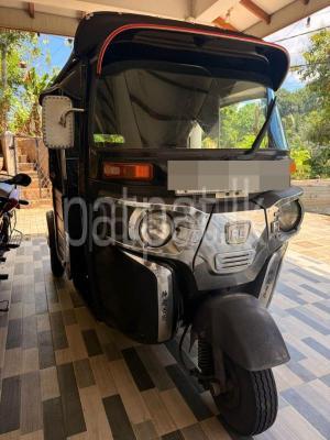 Bajaj Three Wheel 2015 - Used Three wheeler sale in Sri Lanka - patpat.lk