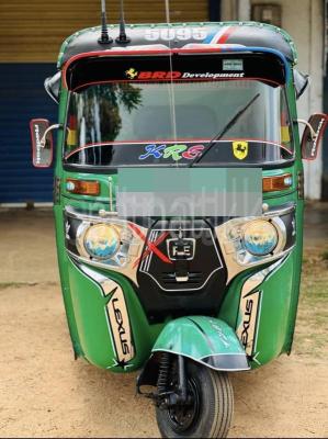 Bajaj Three Wheel 2015 - பயன்படுத்தப்பட்டது முச்சக்கர வண்டி sale in Sri Lanka - patpat.lk