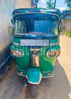 Bajaj Three Wheel 2011