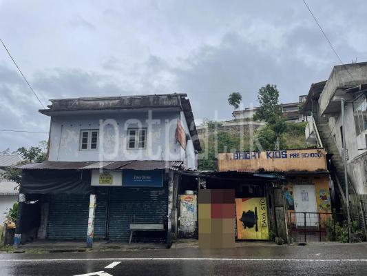 Building for Sale in Hatton