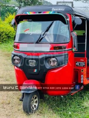 Bajaj Three Wheel 2015