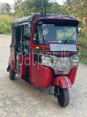 Bajaj Three Wheel 2016