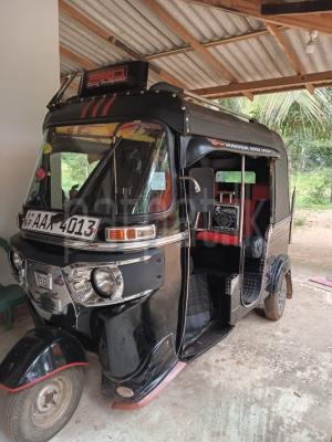 Bajaj 4 stroke 2015 - Used Three wheeler sale in Sri Lanka - patpat.lk