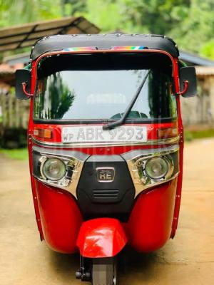 Bajaj Three Wheel 2018 - பயன்படுத்தப்பட்டது முச்சக்கர வண்டி sale in Sri Lanka - patpat.lk