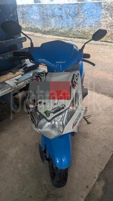 Honda Dio 2016 - பயன்படுத்தப்பட்டது பைக் sale in Sri Lanka - patpat.lk