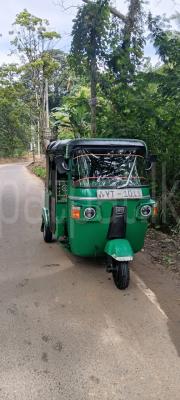 Bajaj 4 stroke 2011 - Used Three wheeler sale in Sri Lanka - patpat.lk