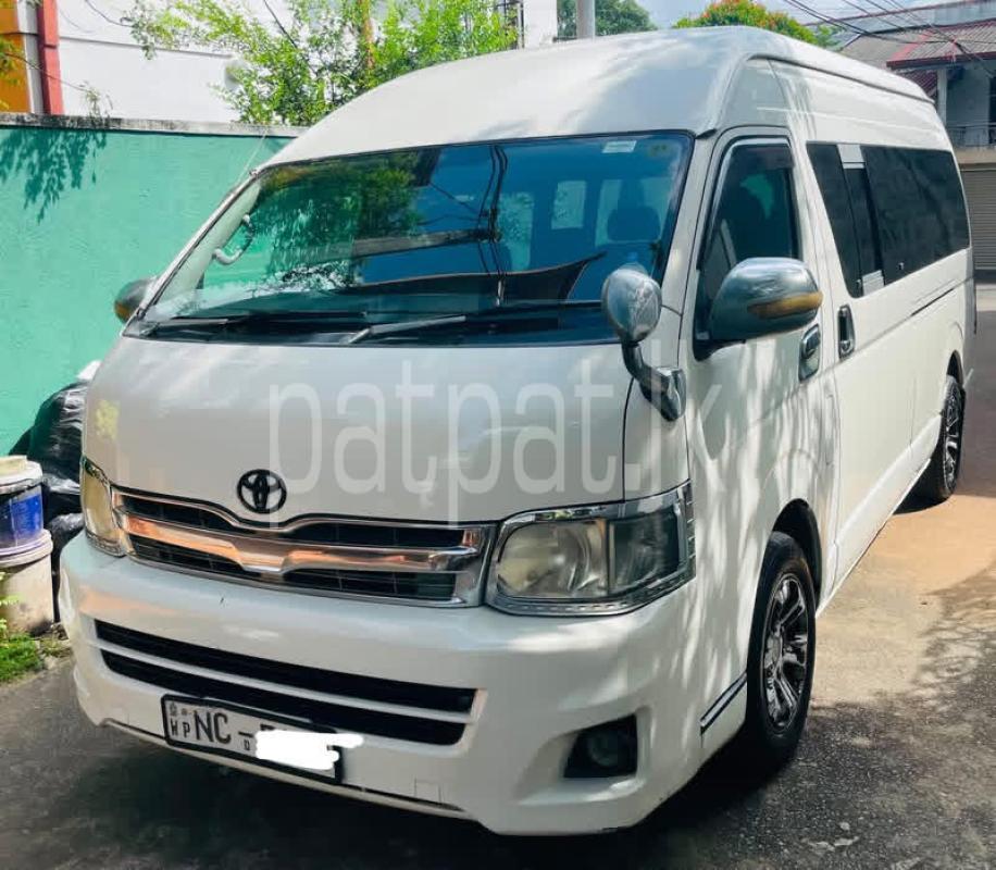 Toyota Grand Hiace 2010 -  වෑන් රථය sale in Sri Lanka - patpat.lk