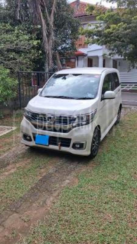 Honda N WGN CUSTOM 2018 -  Car sale in Sri Lanka - patpat.lk