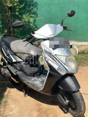 Honda Dio 2011