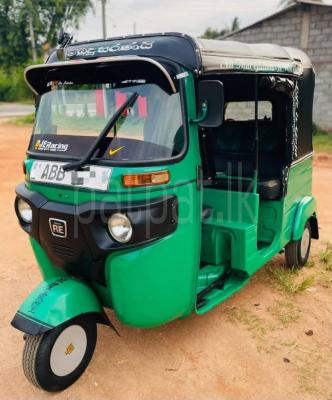 Bajaj 4 stroke 2015 - Used Three wheeler sale in Sri Lanka - patpat.lk